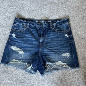American Eagle 90s Boyfriend Shorts